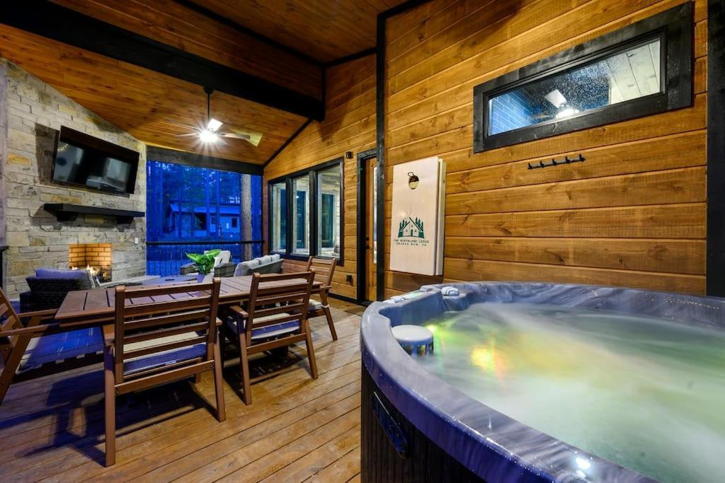 Brand New Luxury 2 Bedroom With Loft And Spa Sleeps 10 Broken Bow Exteriér fotografie
